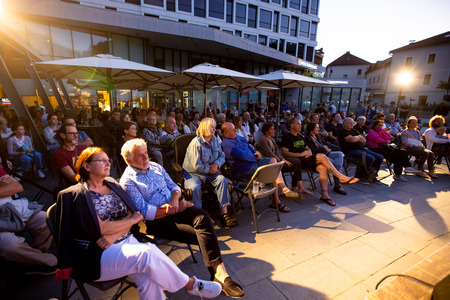 Lori Williams & Band 17.7 (9)